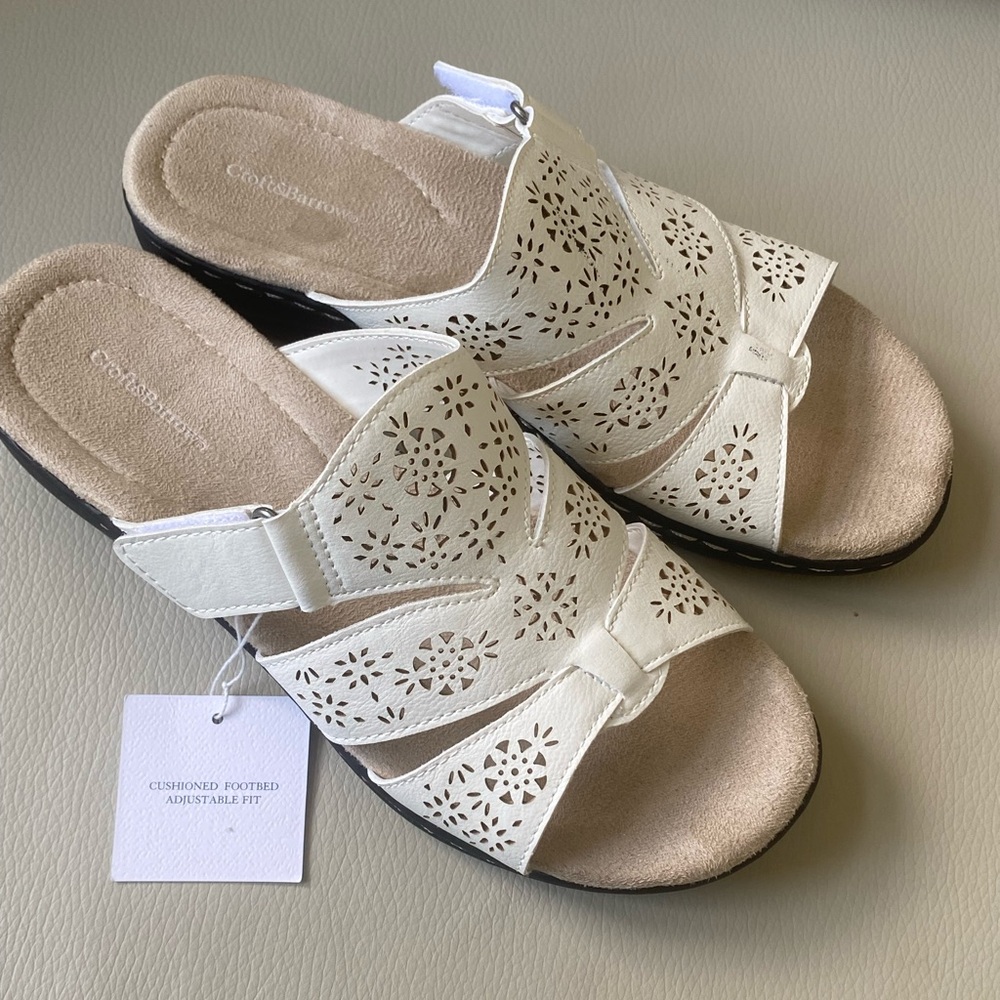 Croft & Barrow White Sandals - Picture 8 of 8